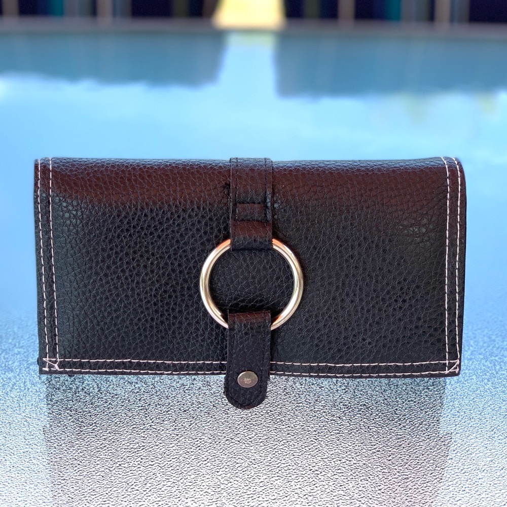Black Tri-Fold Toiletry Travel Clutch
